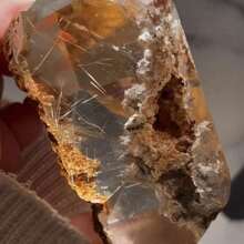 1 Pieza Raro Cuarzo Rutilado Multicolor, Piedra Preciosa Súper Clara Con Inclusiones De Rutilo Multicolor, Cristal Para La Intuición Y Habilidades Psíquicas - Cuarzo Rutilado Colorido Para La Curación, Meditación, Equilibrio De Chakras, Redes De Cristal Y Regalos - 1 pieza al azar - Ver 2