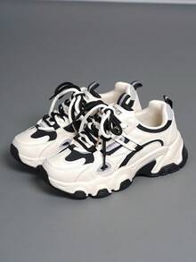 綁帶網眼運動鞋，厚底運動鞋，黑白色塊運動鞋