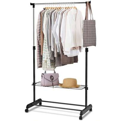 Étagères de placard, décorations d'Halloween, costumes d'Halloween, décorations d'automne, décorations de festival