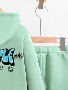 男嬰或女嬰字母印花保暖連帽衫和運動褲