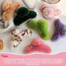 1pc 13cm Oversized Plush Hair Claw Clip Suitable For Daily Use - Black and White - View 3