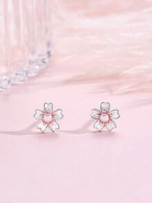 一对适合女孩的纯银樱花耳环，森系ins风甜美花朵耳环，适合女性日常佩戴