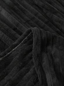 Cobijas Matrimonial Con Patrón De Rayas Cómodo y Suave, Frazada Matrimonial De Rayas Para Cama o Sofá, para Toda Estaciones, Disponible En Muchos Colores Diferentes (200*220 cm) - Negro - Ver 8