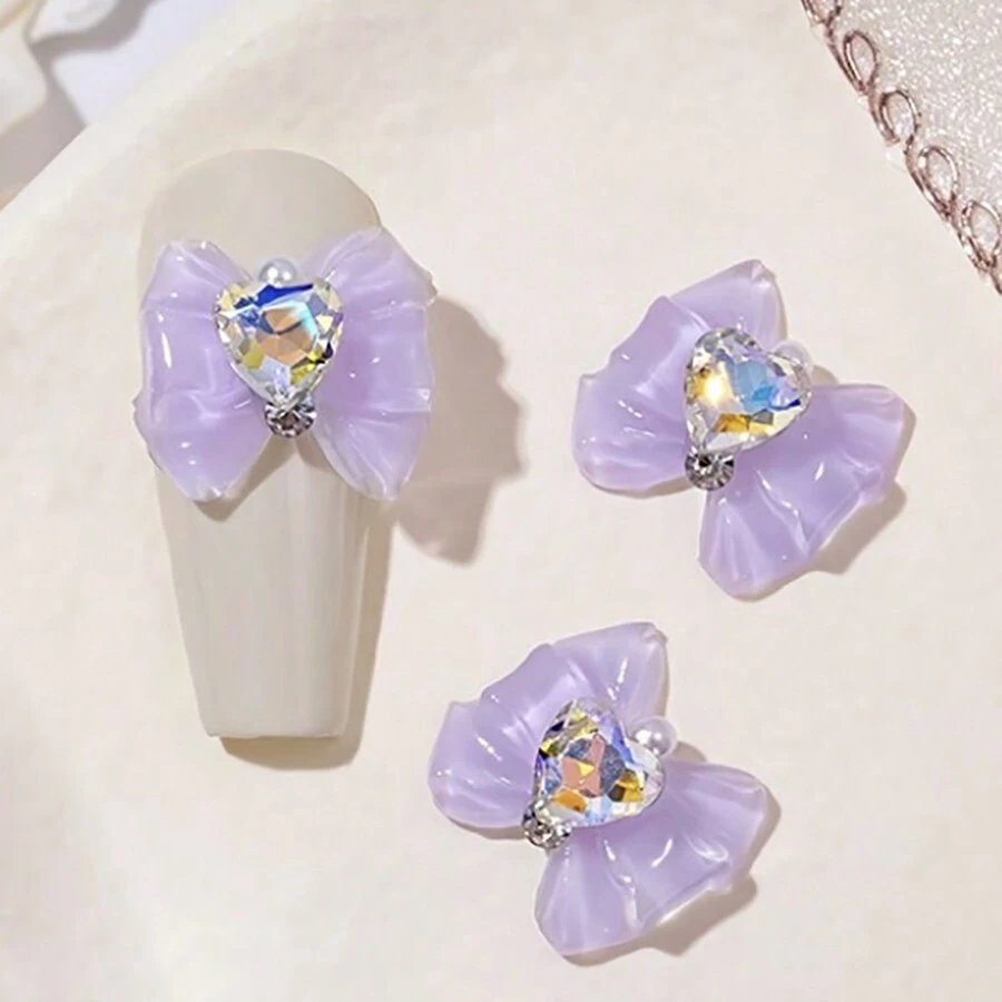 10入組紫色鑽石愛心、白色珍珠、樹脂蝴蝶裝飾指甲藝術
