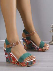 Colorful Wedge Heels & Thick Bottom Green Strap Buckle Sandals - Green - View 1