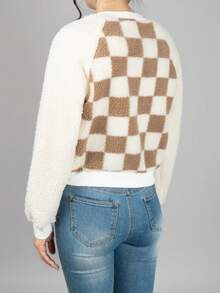 Chamarra de moda para mujer tela tipo borrego con diseño de cuadros y cierre completo - Café integral - Ver 7