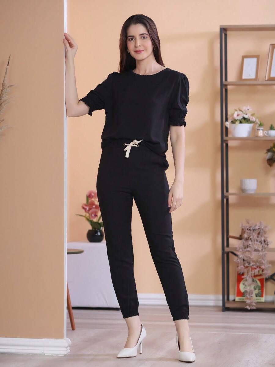 Women Two-piece Outfits - 黑色 - 查看 1