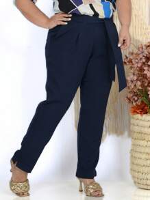 CALÇA ALFAIATARIA BARBIE COM FAIXA DE AMARRAR NA CINTURA PLUS, CORES DA ESTAÇÃO