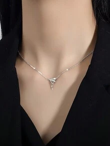 1入組純銀女項鍊,精緻原創設計靈感來自寒風和紙飛機,具有立體紙飛機和星星吊墜,固定在鎖骨鏈上 - 銀色 - 查看 4