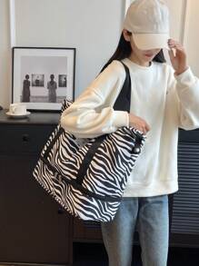 Waterproof Zebra Print Carry-On Shopping Tote Bag, Large Capacity Foldable Yoga Bag, Travel, Swimming, Gym Duffel Bag, Unisex Weekender Bag, Vacation, Outdoor, Hospital, Back To School Handbag - Black and White - View 6