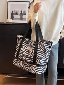 Waterproof Zebra Print Carry-On Shopping Tote Bag, Large Capacity Foldable Yoga Bag, Travel, Swimming, Gym Duffel Bag, Unisex Weekender Bag, Vacation, Outdoor, Hospital, Back To School Handbag - Black and White - View 5