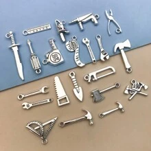 20 件復古裝飾工具電鋸斧鎚子螺絲起子鉗子直尺 Diy 吊墜女裝珠寶製作項鍊鑰匙圈手鍊製作
