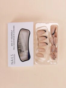 這套 24 件短水滴形霧面黑白法式金線歐式可重複使用假指甲配有 1 張果凍膠和 1 個指甲銼,立即升級您的風格。非常適合派對、舞會和日常穿著。 - 彩色 - 查看 3