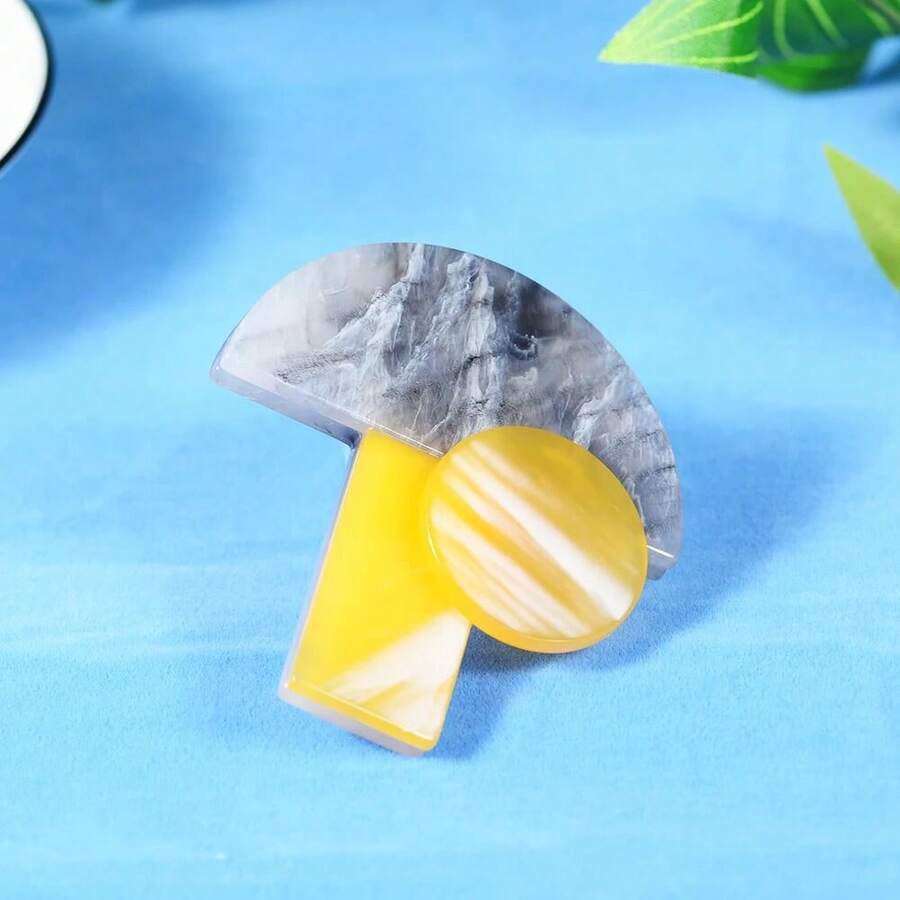 1個新款可愛的亞克力蘑菇胸針,適用於女性外套、夾克、包包、頭巾、衣領,新年禮物