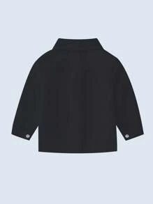 男孩白色長袖鈕扣衫,紳士學校風格領口,適合日常穿著、學校和節日