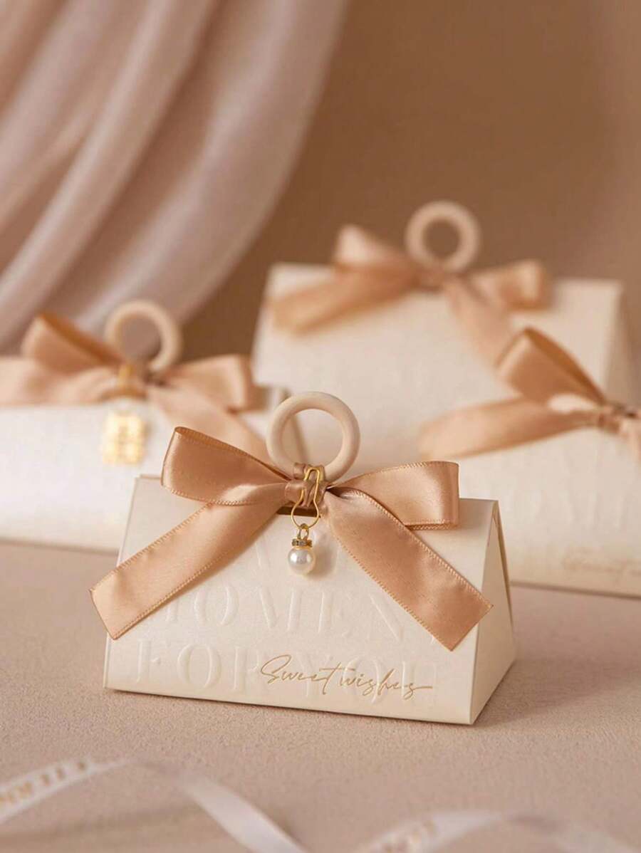 5 piezas/set Caja de regalo triangular con prismas y letras inglesas de estilo europeo para dulces (viene con cinta y accesorio de perlas para bricolaje) Bolsas de regalo para fiesta de bodas - Caja de dulces de boda de pilar triangular - Ver 1