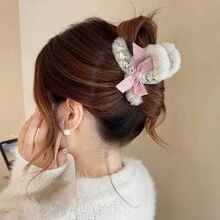 1入女式毛絨和鑽石裝飾蝴蝶結髮夾,時尚可愛,適合作為節日禮物,秋冬日常通勤使用