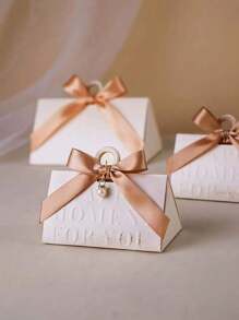 5 piezas/set Caja de regalo triangular con prismas y letras inglesas de estilo europeo para dulces (viene con cinta y accesorio de perlas para bricolaje) Bolsas de regalo para fiesta de bodas - Caja de dulces de boda de pilar triangular - Ver 3