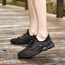 Men's Plus Size Breathable Hollow Out Mesh Water Shoes With Thick Sole & Quick Dry For Summer Beach Walking