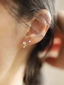 1對簡約、可愛且多用途的s925純銀星星珍珠耳環,適合女性日常穿著