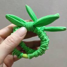 2 件装女士时尚兔耳发带，适合日常使用，可调节草绿色和米色发带发饰