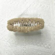 1pc Plush Claw Clip Hair Accessory With Large Ball - Black - View 5