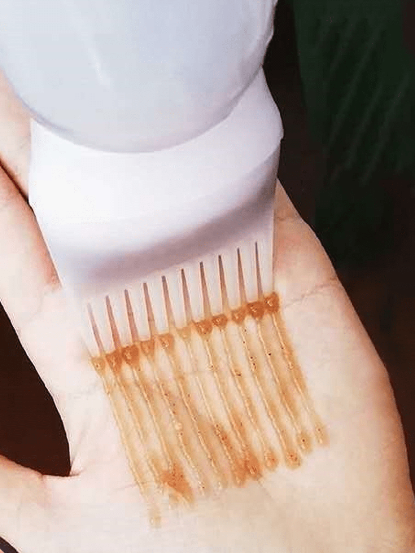 1pc 120ml Hair Dyeing Bottle With Comb And Toothshaped Nozzle For