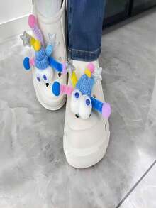 2 件套可愛有趣的運動鞋配件:pompom 和 Whirligig