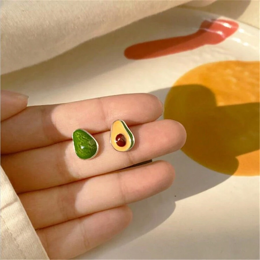 2pcs Fashionable Creative Cute Avocado-shaped Green Fruit Earrings Suitable For Women's Daily Wear