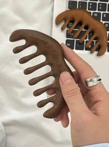 1把天然檀木粗齿梳，多功能，带头皮按摩功能，防静电发梳，梳子，美发工具，美发产品及配件，适用于理发店、美容院、旅行必备、返校季、旅行度假必备、女士美发配件、刷子、发梳、梳子、解结梳、球形梳、迷你发梳、发梳套装、木梳、发梳、迷你发梳、解结梳、发梳、卷发梳、美发设备、旅行必备、旅行必备、发型、美发、发梳、背梳、造型梳、卷发梳、边缘梳、发梳、梳发、发梳套装、梳发、卷发梳、解结梳、女士发梳、头发、旅行、美发产品、美发工具、美发用品、理发师、理发师配件、理发店、美发设备 - 棕色 - 查看 6