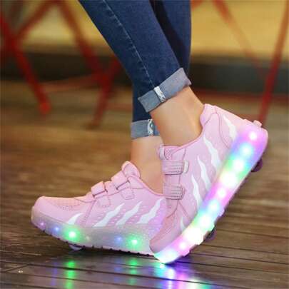 Summer Teenage Students Adult Couple Fashionable Breathable Low-Cut  LED Light Roller Skate Shoes Outdoor Sports Skating Shoes For Men And Women With 2 Small Wheels