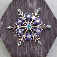 Yuan Shuo 1新款冬季高級全鑲水鑽雪花胸針聖誕系列 - 銀色 - 查看 4