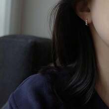 1對優雅的銅鑲嵌水晶和銀色掛墜耳環,女性時尚珠寶耳針