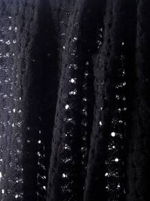 1件黑色空心針織披肩,蝙蝠斗篷,圍巾,多功能披風,大衣風格,適合戶外和派對,秋冬季節使用