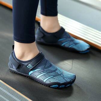 TOLLN Women's Indoor Gym Special Anti slip Comprehensive Training Shoes