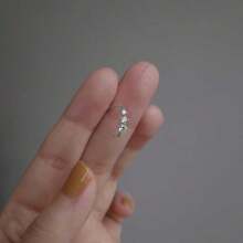 1對優雅的銅鑲嵌水晶和銀色掛墜耳環,女性時尚珠寶耳針