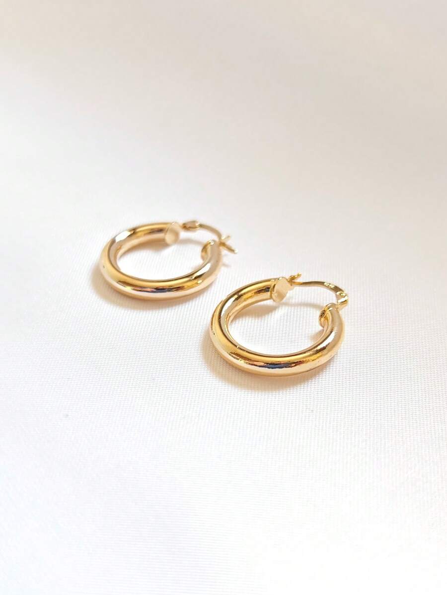 Smooth Hoop Earrings 18k Laminated Gold - Gold - View 1