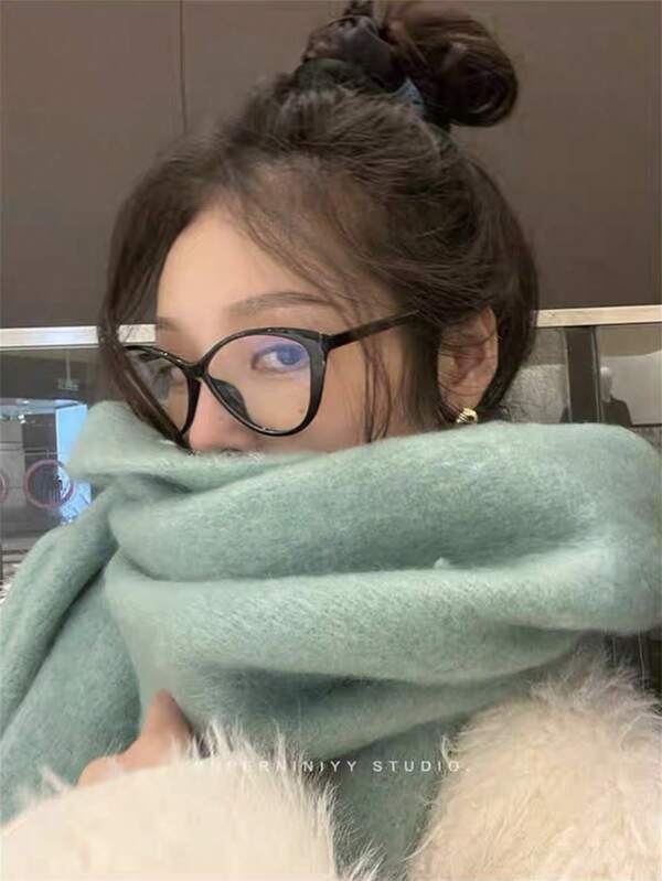 1 pezzo Sciarpa morbida e spessa in finta cachemire di colore alla moda, adatta per l'autunno/inverno, design unisex per coppie, di colore tinta unita alla moda, stile INS, adatta per uso quotidiano, appuntamenti, viaggi, servizi fotografici, regalo per le vacanze