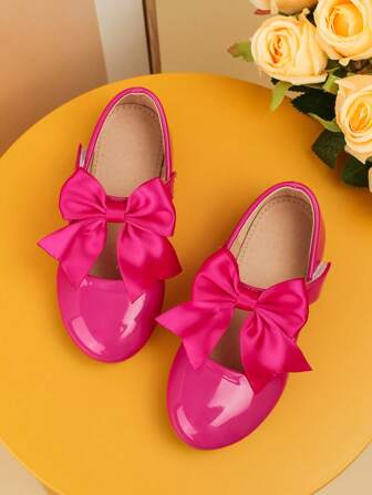 Zapatos casuales planos de princesa con decoración floral hechos a mano con cierre de gancho y bucle, adecuados para todas las estaciones, 2025