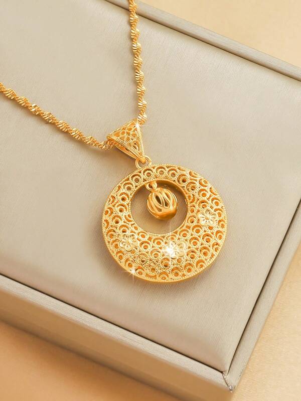1 Pièce Collier De Fête Creux À La Mode Et Décontracté, Réglable En Longueur Avec Pendentif De Style Chinois