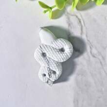 1pc隨機抽取的蛇形天然水晶雕刻品,寶石珠寶,閃爍,治療水晶,生日禮物,虎眼,女性禮物,女友禮物,兒童禮物,萬聖節禮物,聖誕節禮物,家裝飾,晚會裝飾,場景裝飾,桌面裝飾,水晶飾品,桌面擺設。 - 彩色 - 查看 11