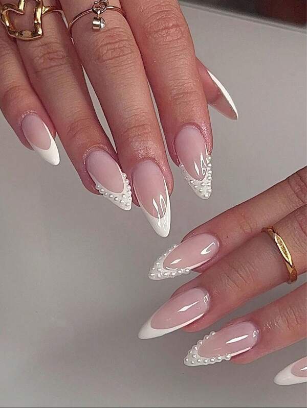 ارفعي من أسلوبك مع طقم أظافر صالون بأشكال لوزية ولمعان للسيدات المشغولات بالتنقل اليومي، الحفلات ورقصات بأظافر صالون إضافية ومستلزمات الأظافر اضافر صناعيه اظافر اصطناع