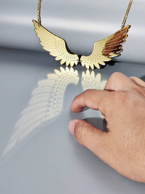 1pc Fashionable Exaggerated Acrylic Mirror Golden Wing Pendant Necklace, Suitable For Women's Festivals, Music Performances, Daily Wearing
