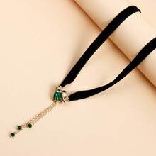 1條歐美風格高檔黑色緞帶綠色心形吊墜流蘇項鍊,時尚女孩必備