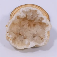 قطعة واحدة من كهف الكريستال الطبيعي من الكوارتز، ديكور منزلي، ديكور المكتب، DIY والتأمل، حجر كريم جميل وشافٍ للعلاج والصحة