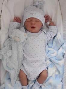 18inch Full Body Soft Silicone Reborn Baby Doll Bath Toy Lifelike 46cm Newborn Dolls Flexible 3D-Painting Skin Tone And Veins Premie Boy Sleeping Baby (Not Including Blanket Or Plush Rabbit Toy)