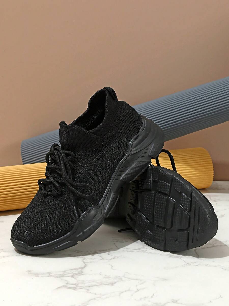 Giày đi bộ thông thường chống trượt, thoáng khí, cá tính và hấp dẫn màu đen, tiện lợi khi mang vào và cởi ra khi đi du lịch, đi bộ và chạy bộ - màu đen - Xem 1