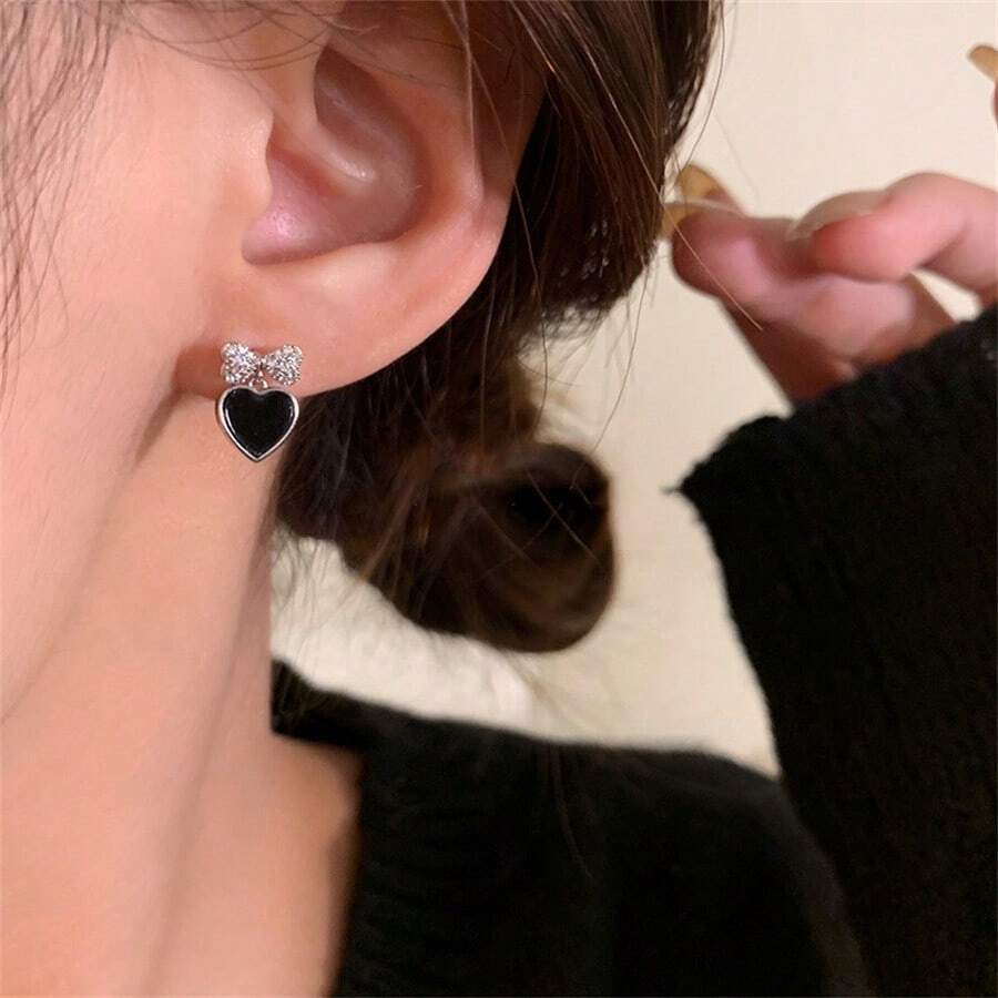 一对复古闪光水钻蝴蝶结耳环黑色爱心甜美酷炫风格耳钉耳环