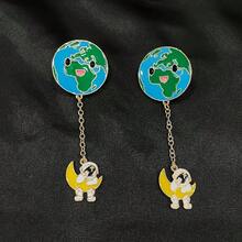 1pc Cute Enamel Earth Lapel Pin Cartoon Accessory For Clothes, Backpack, Jacket And Hat Suitable For Daily Use - Yellow Gold - View 3