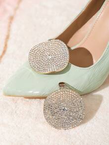 2 件合金高跟鞋扣包括不对称圆形银色星星镶嵌玻璃水钻可拆卸扣花，时尚宣言设计搭配高跟鞋、平底鞋甚至凉鞋或运动鞋用于 4 个季节的鞋子装饰